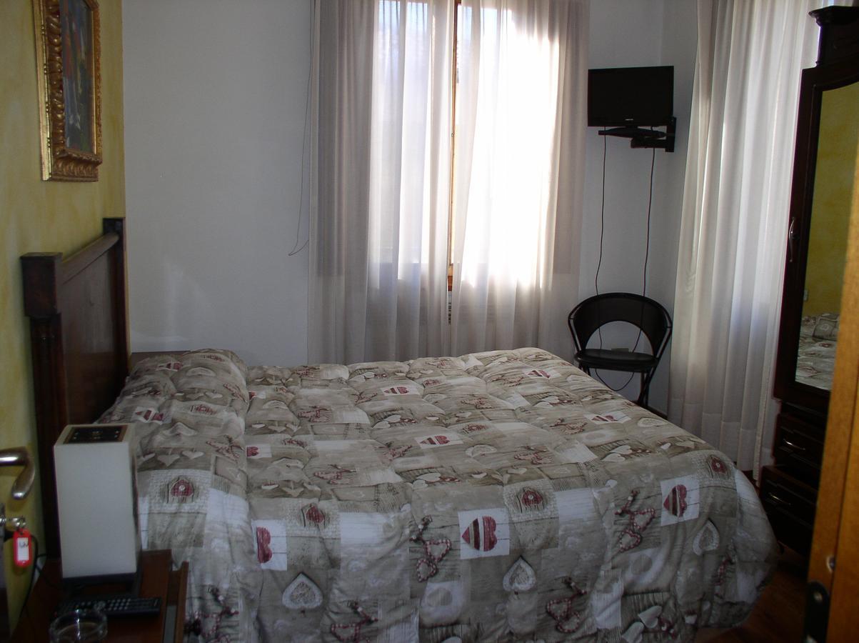 קסטיונה דלה פרסולאנה B&B Edelweiss מראה חיצוני תמונה